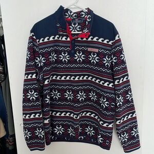Vineyard Vines Holiday snap fleece. Men’s Size Medium